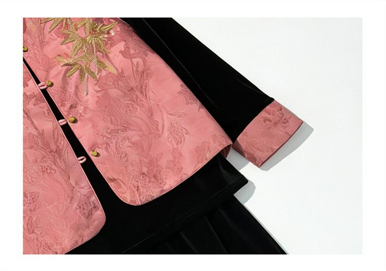 Spring/Autumn Gold Velvet Three-Piece Set: Chinese-Style Vest & Embroidered Top for Middle-Aged and Elderly Women.