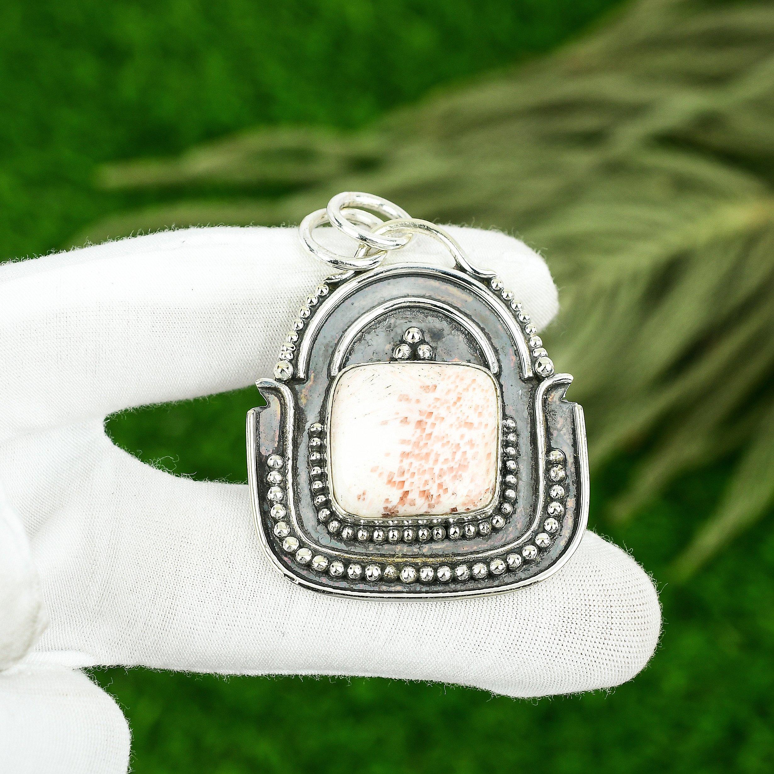 Friendship Day Deal Scolecite Gemstone Elegant Wife Pendant Jewelry 925 Silver