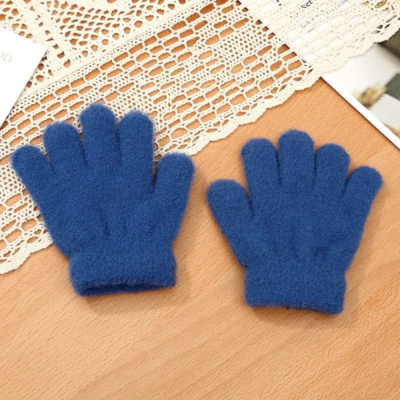 1 Paar warme, pelzige Handschuhe für junge Kinder, sportliche Einfachheit, einfarbig, geteilte Handschuhe für Kleinkinder, warme Outdoor-Handschuhe für Herbst und Winter