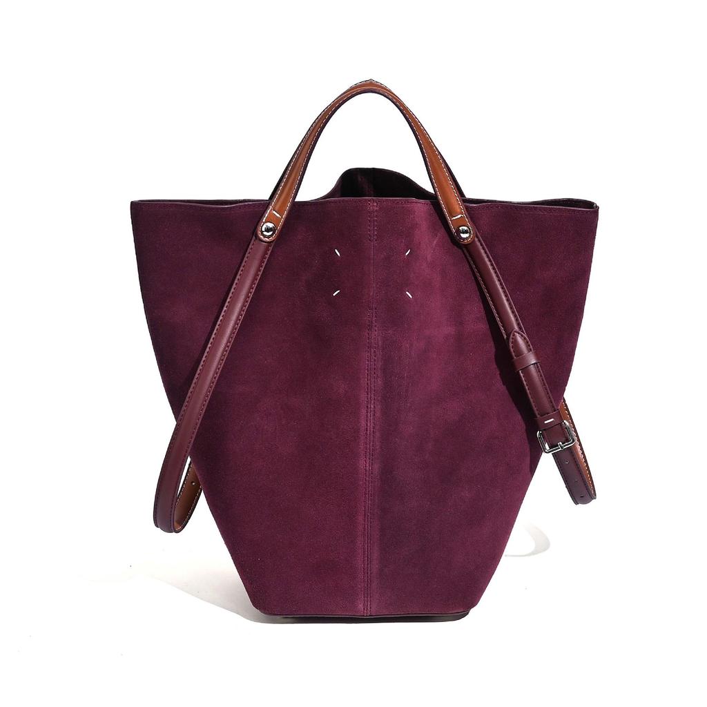 2025 Women's MM6 Equestrian Tote: Large-Capacity Cowhide Handbag, Stylish Commuter Bucket Bag