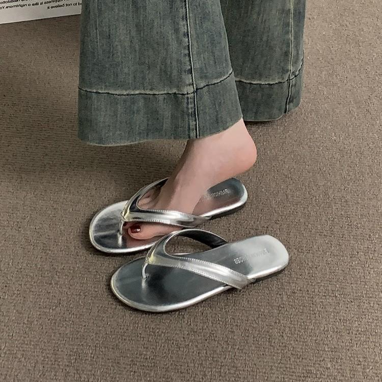 Fashion Ins Flat Flip-flops Women's Summer Wear Leopard Print Cool Slippers Seaside Pinch Women's Shoes Shoes