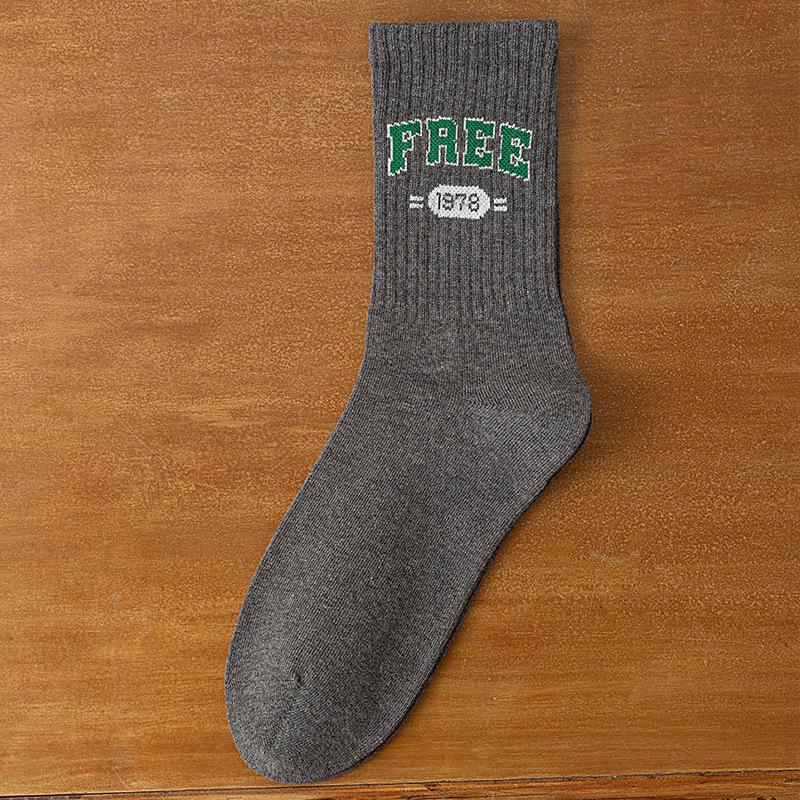 

Мужские осенние новые полосатые носки без косточек, впитывающие пот и дышащие, спортивные длинные носки с надписями 1 pair