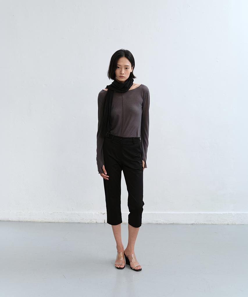 Loutaideu Classic Capri Pants [Black]