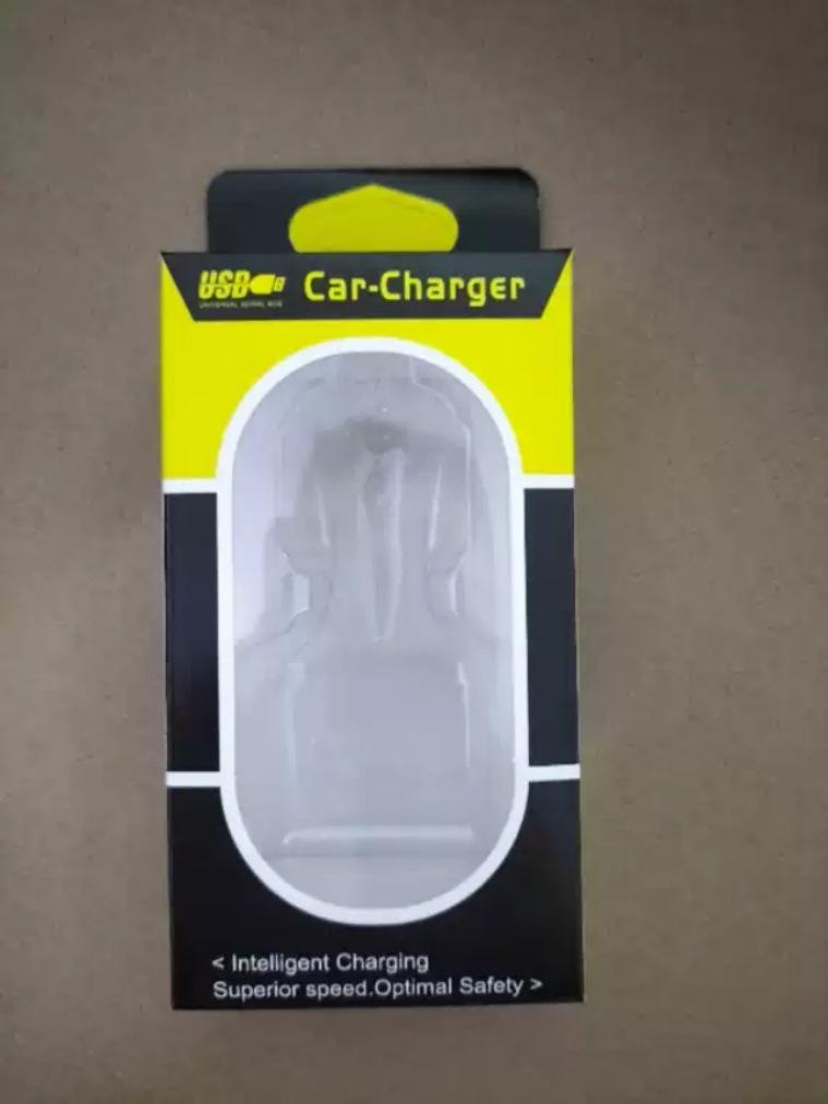 

Автомобільний зарядний пристрій швидкої зарядки 66 Вт з цифровим дисплеєм та металевим кільцем