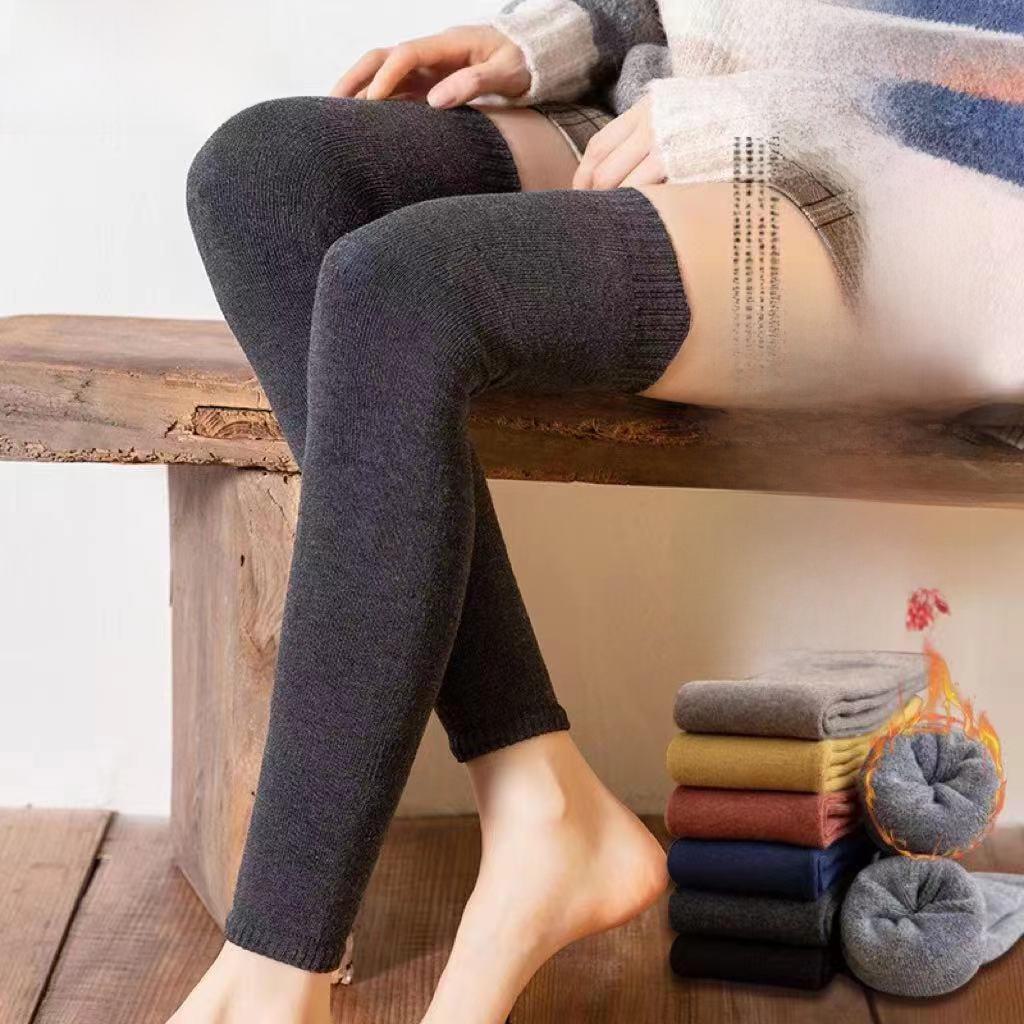 

Женские теплые леггинсы длиной до колена из плотного бархата с махровой подкладкой Average size 80-140 catties чёрный