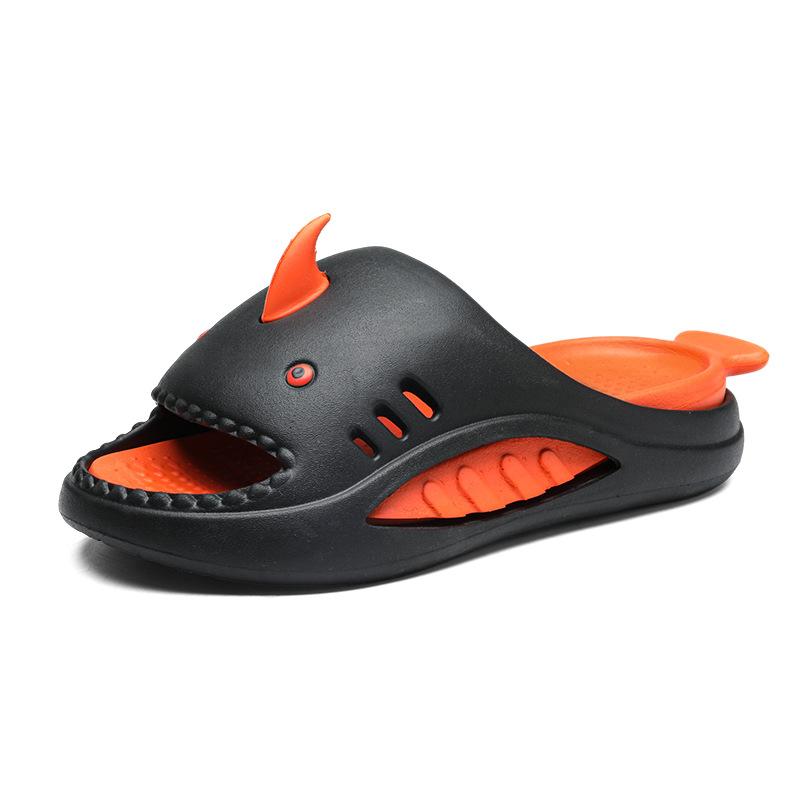 One-word slippers couple summer wear 2024 new thick-soled heightened non-slip stepping on shit feeling personalized beach shoes men