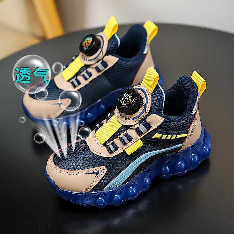 Boys' breathable mesh shoes2026New summer children's athletic shoes, featuring a hollow mesh design, for boys, suitable for running