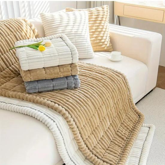 Couch Cover for Dogs Washable Non Slip Pet Couch Cover Soft Fuzzy Sofa Slipcovers Thick Couch Protector for Sofas Couches