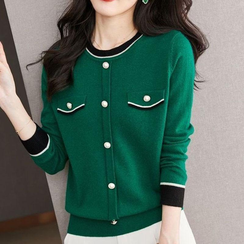 New Autumn Fashion Trend Small Fragrance Round Neck Color Matching Versatile Loose Fit Slimming and Age Reducing Women's Sweater