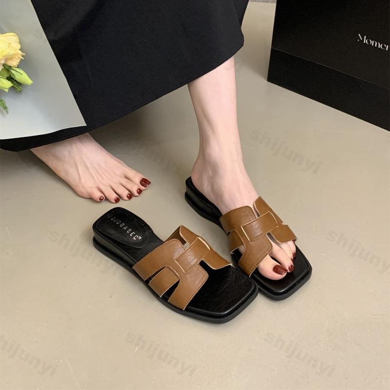 Fashion Summer Women Slippers 2025 Fashion Square Toe Outdoor Non-slip Beach Slippers Women Leisure Dress Sandals Female Wedges Shoes