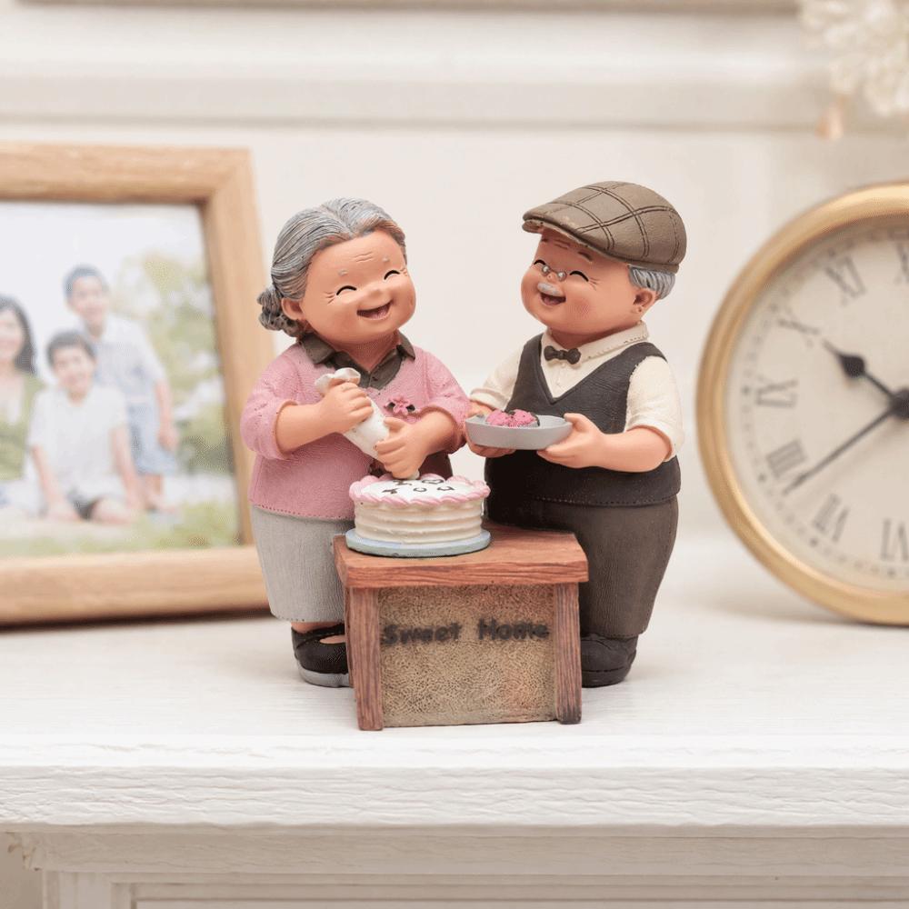 Colorful Elderly Couple Resin Figurine Couple Anniversary Tabletop Decor Study Desk Display Piece
