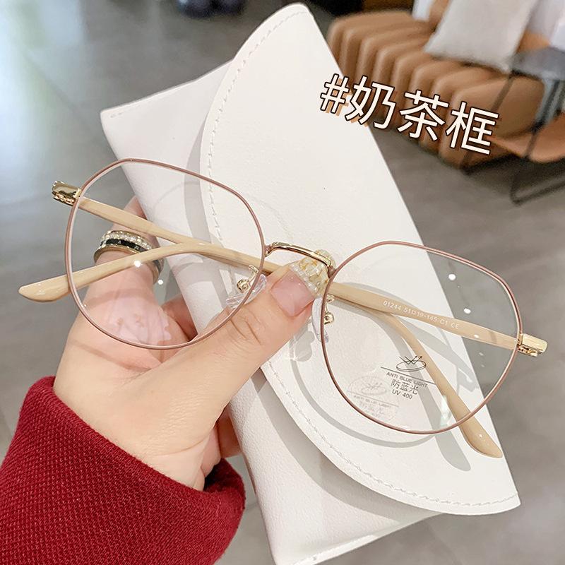 

High-definition anti-blue light fashionable reading glasses for middle-aged and elderly women, easy to read small print, watch videos without Presbyopic+100Degree