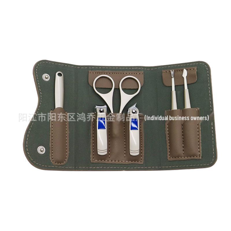 Nail Clippers & Manicure Tools Set with Nose Hair Trimmer – 6-Piece Portable High-Grade Kit коричневый