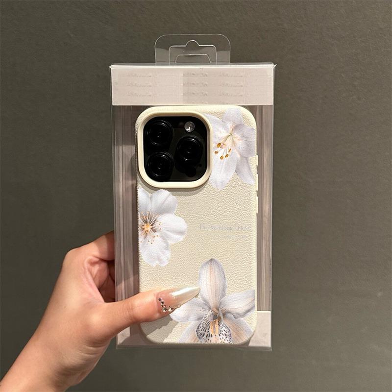 Elegant white phone case suitable for iPhone 17, 16, 15, Plus, Pro, Max series - ideal for giving as a gift