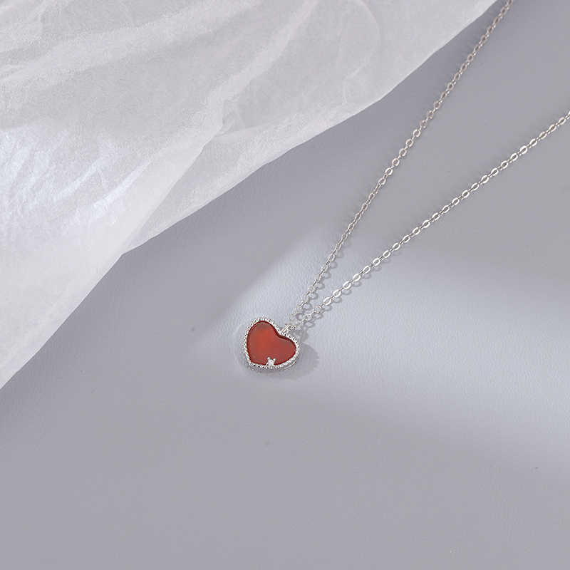 Love Agate Necklace Female Niche Exquisite Fashion Light Luxury High-End Design Heart-Shaped Pendant Female Premium