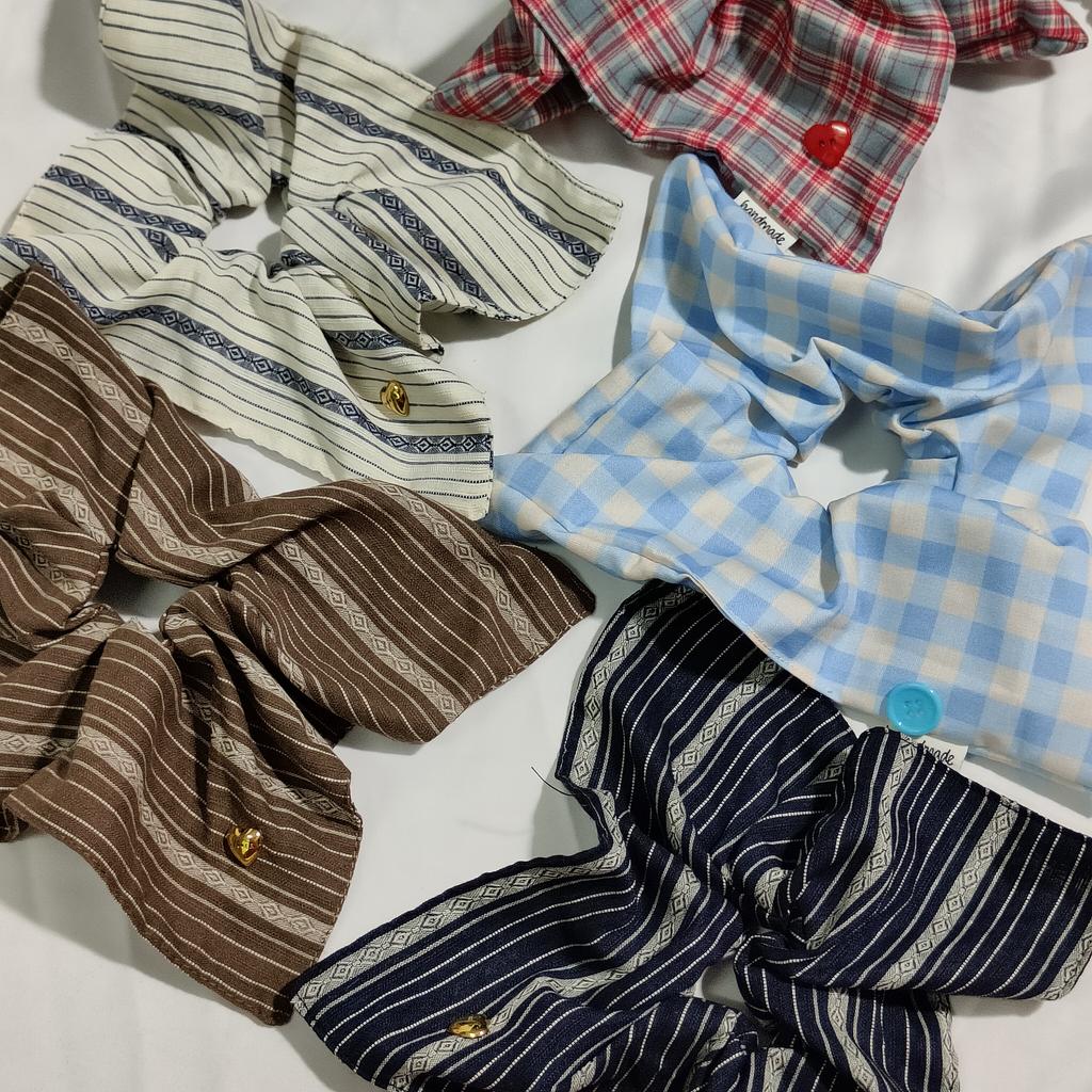 1 piece of striped square heart-shaped headband with large intestine headband, female niche design, square headband temperament