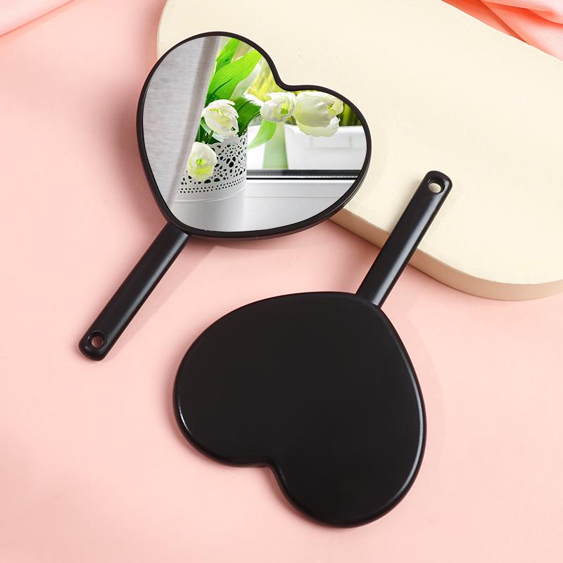 Love Makeup Mirror 4 Color Options Handheld Makeup Mirror New Makeup Mirrors Sweet Girl Style Suitable for Carrying Around