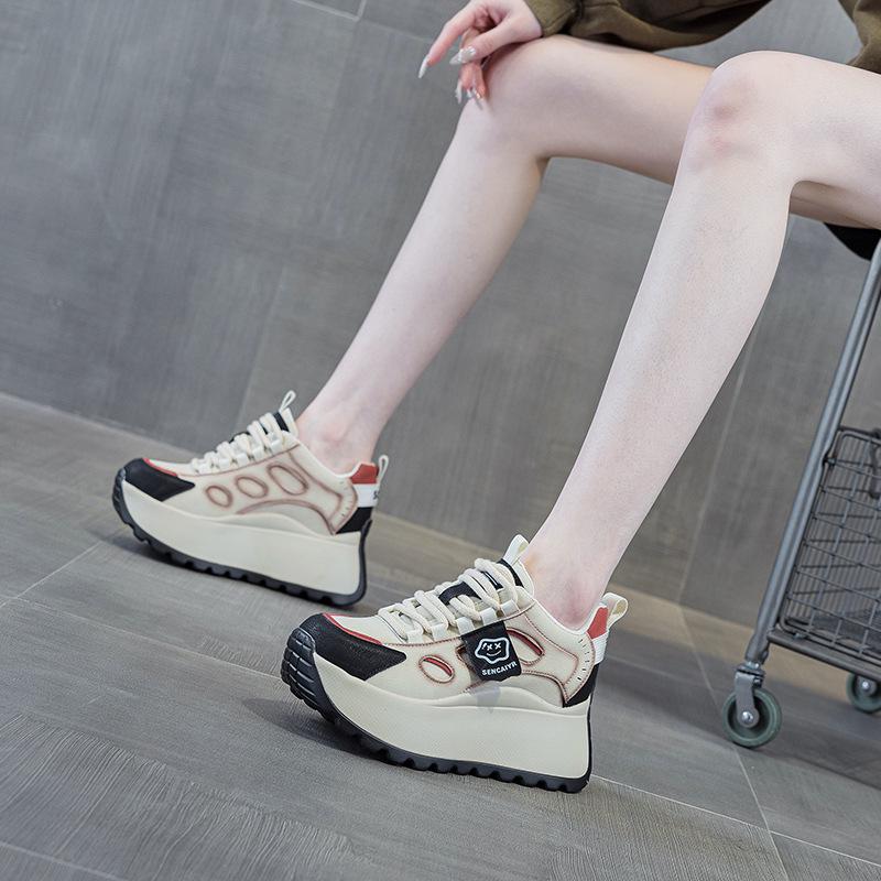 Women's 2025 Spring Thick-Soled Fashion Sneakers - Height-Boosting, Trendy, and Versatile Design.
