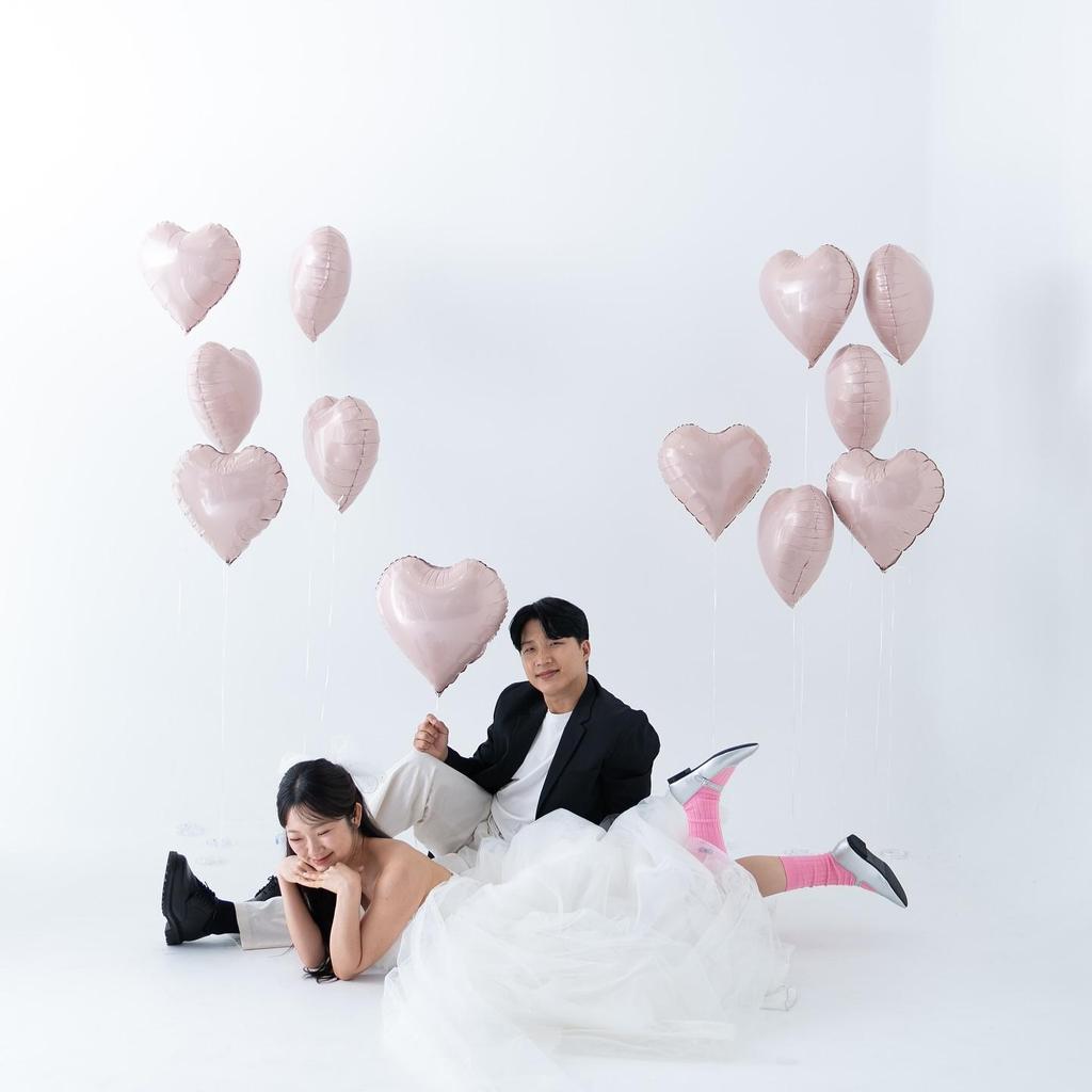 Red Heart-Shaped Helium Balloons for Valentine's, Proposal, Wedding, or Room Decoration