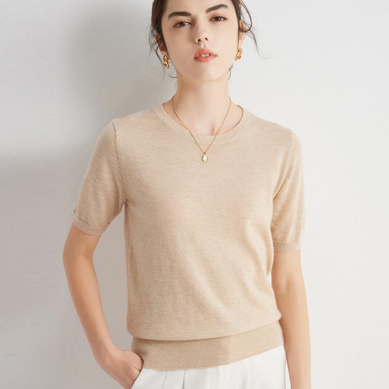 23 Autumn/Winter Women's Five-Sleeve Cashmere Sweater - Round Neck, Fashionable Half-Sleeve Knit Top