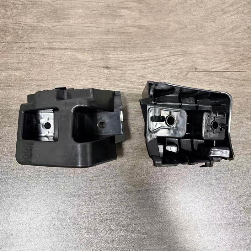Rear Bumper Taillight Bracket Fixing Bracket For Tesla Model Y Juniper 2025 2026 1932679 1932681 Tail Light Bracket Assembly