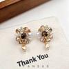 High-end Light Luxury Crystal and Diamond-studded Floral Stud French Vintage Elegant Earrings with Exquisite and Exquisite Design