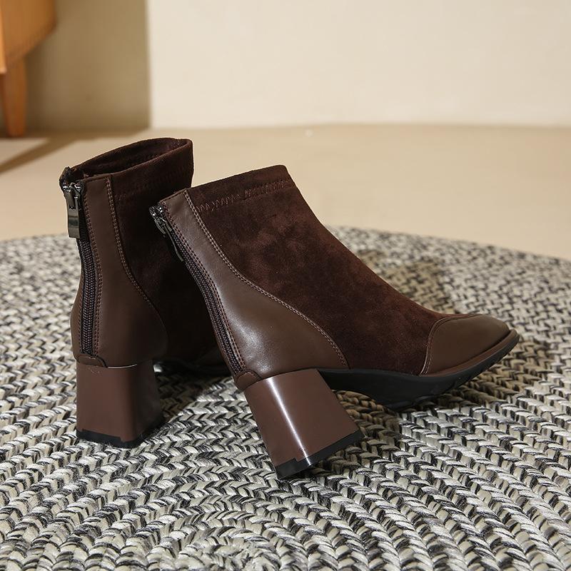 

Модные осенне-зимние ретро ботильоны из флока для женщин, модные женские ботинки Челси на мягкой подошве, дизайнерская повседневная модная обувь для женщин 35