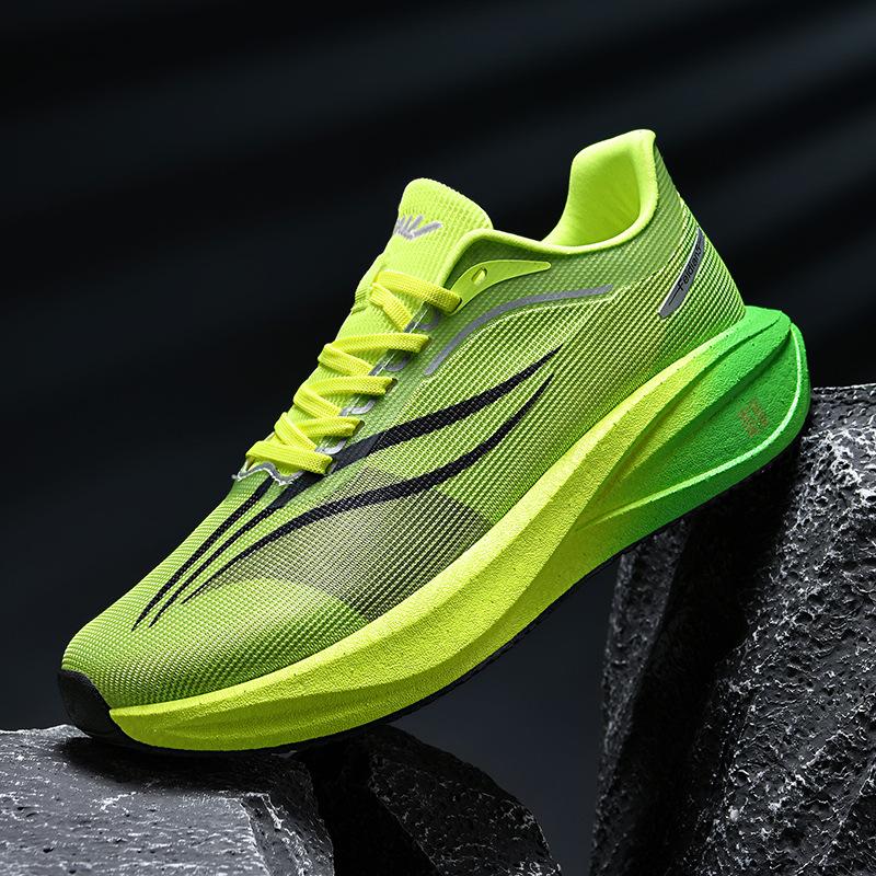 Guochao Youth Full Palm Carbon Board Racing Running Shoes Men's 2025 New Flying Woven Mesh Breathable Real Explosive Sports Shoes
