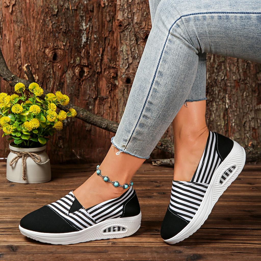 New Striped Multi-color Low-top Canvas Shoes, Women's Casual Round-toe Slip-on Large-size Sports Shoes, Walking Shoes