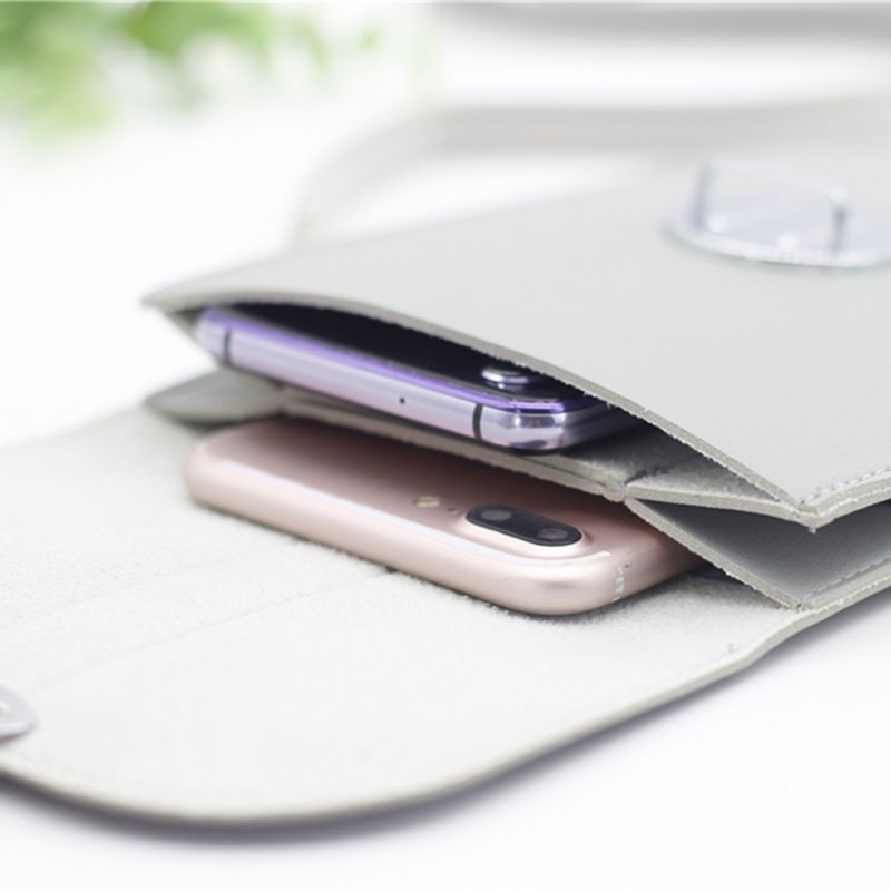 women celine medium classic leather shoulder bolsa