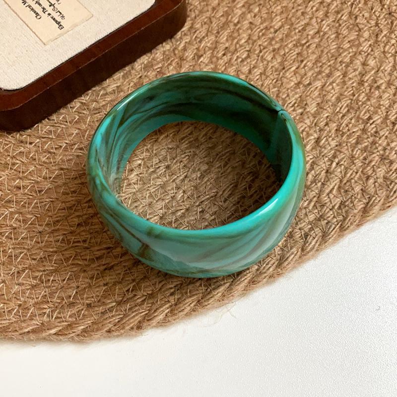 32 Style Acrylic Resin Bangles for Women Retro Punk Coffee Smudging Bangale Personality Irregular Wide Wristband Party Jewelry M
