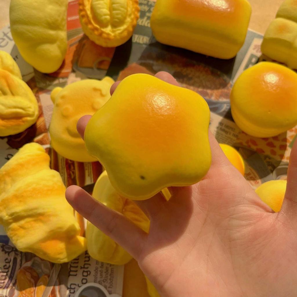 1 sztuka Symulacja Chleba Serowego Squishy, Design do Ssania Palców, Miękka Sensoryczna Zabawka do Ściskania dla Koncentracji i Codziennego Redukowania Stresu