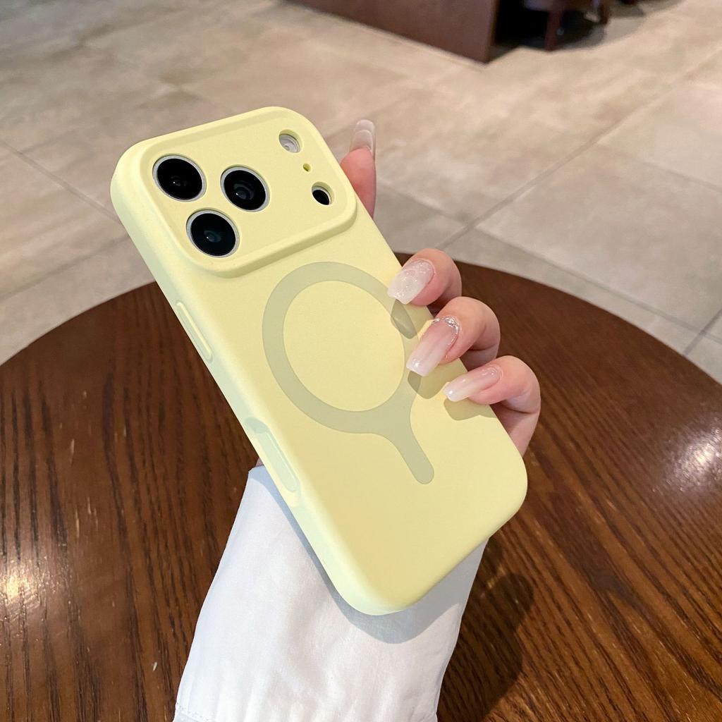 Applicable to iPhone17Pro mobile phone case, liquid silicone one-piece magnetic suction Apple 16 solid color fine hole all-inclusive case