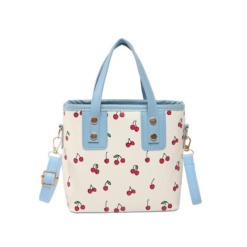 A Beautiful Fresh Fashionable Large-capacity and Cute One-shoulder Hand-carry Small Square Bag for Commuting
