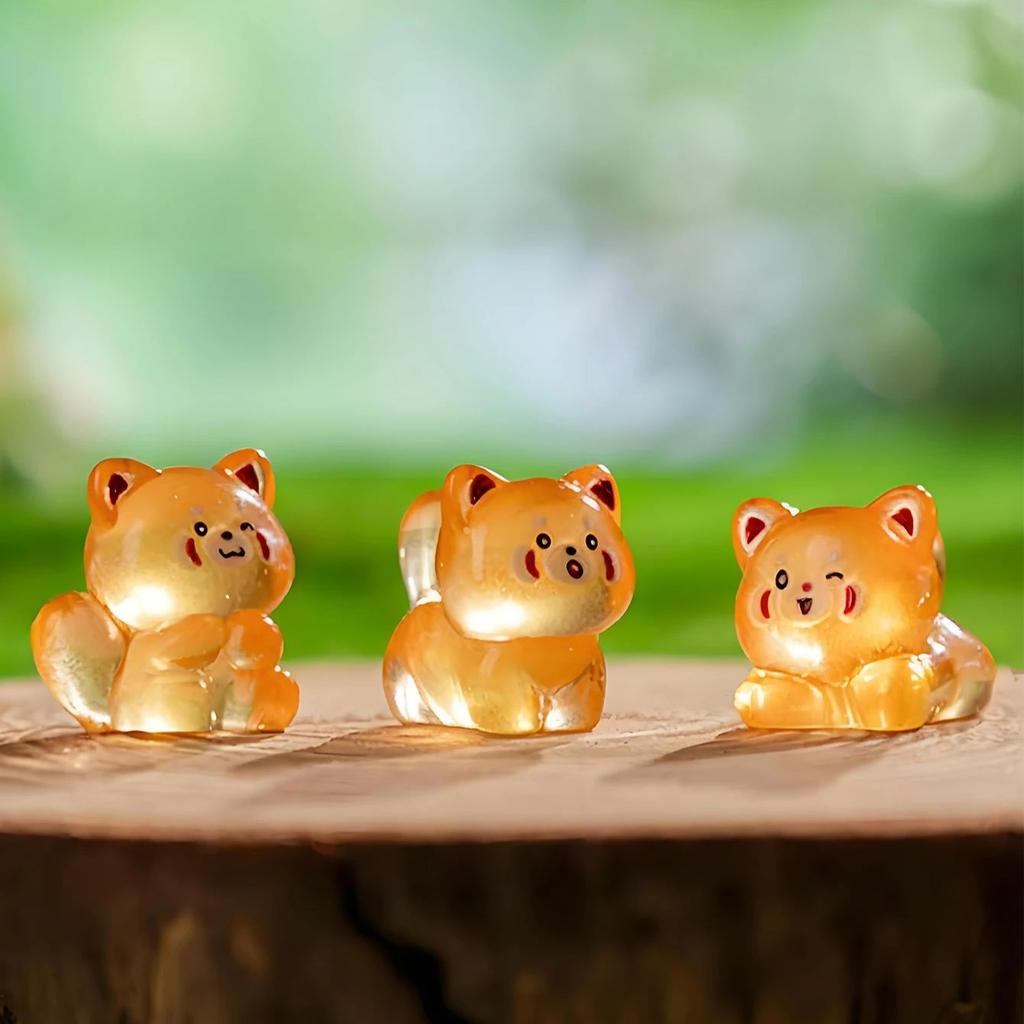 10/20Pcs Luminous Raccoon Figurines Glow In The Dark Small Resin Decoration For Fairy Garden Christmas Party Present Assorted Color