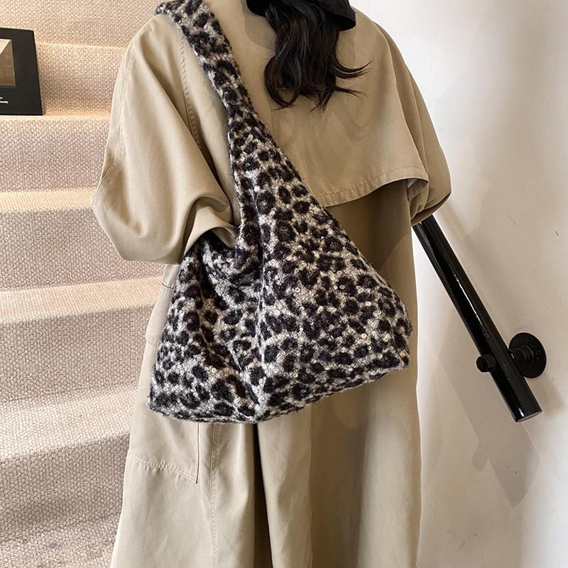 Oversized Leopard Chic Print Shoulder Bag Perfect For Everyday Casual Style Street