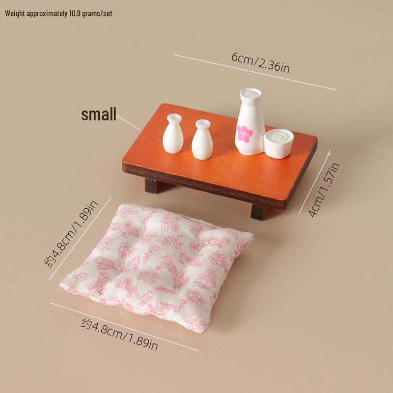 Miniature Dollhouse Tatami Set: Seat Cushion, Small Table & Ornaments