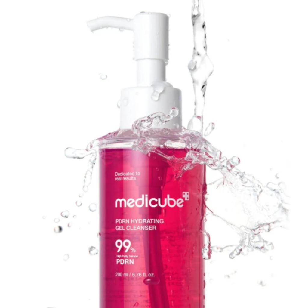Medicube PDRN Feuchtigkeitsspendender Gel-Reiniger 200ml / Gel-zu-Schaum-Reiniger