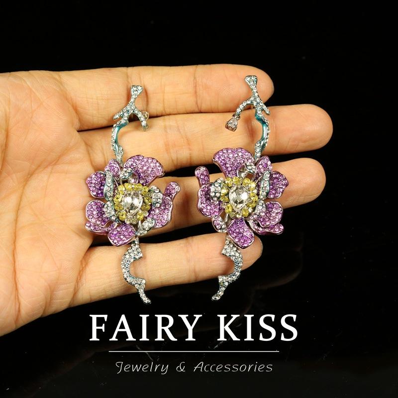 Exquisite and Densely Inlaid with Diamond Branches, Flower Light Luxury Stud Earrings, French Creative Jewelry, Earrings, Antique Earrings
