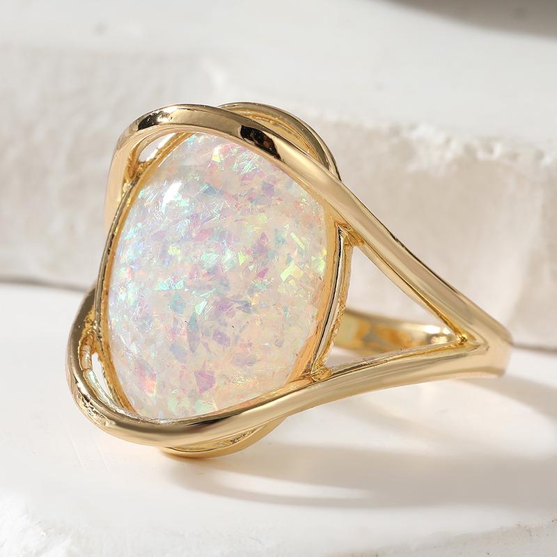 Vintage Inlaid Imitation Opal Women's Ring Classic Gold Color Geometry Daily Wear Party Jewelry Anniversary Gift