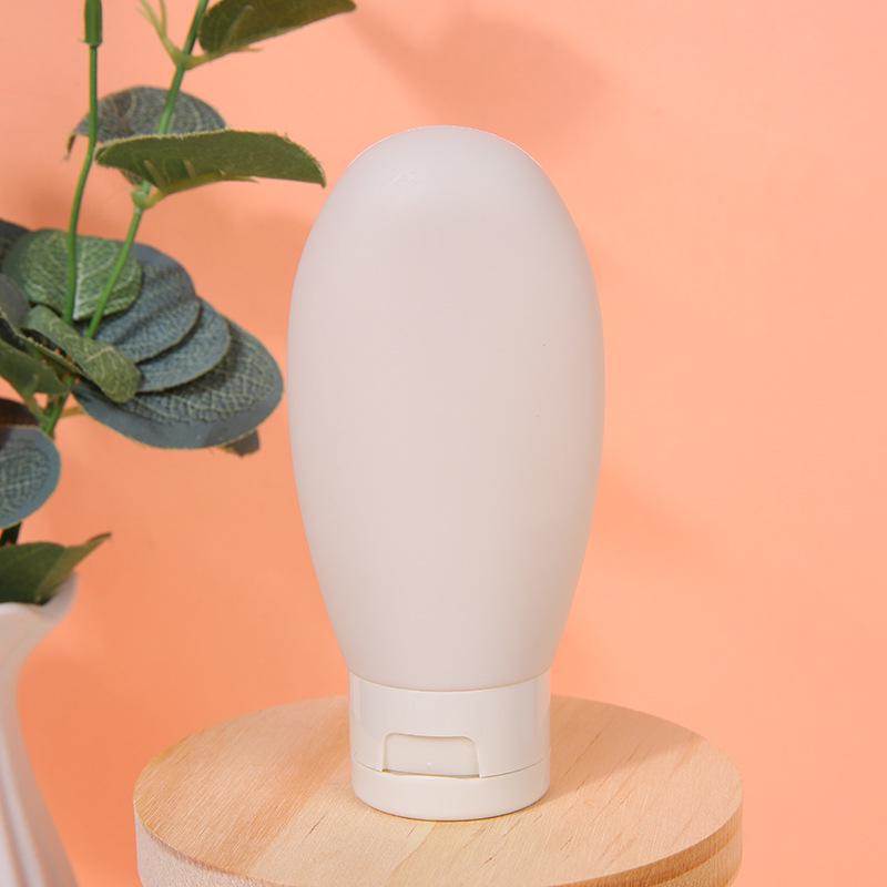 Travel-Friendly Cosmetic Shampoo Dispenser Set