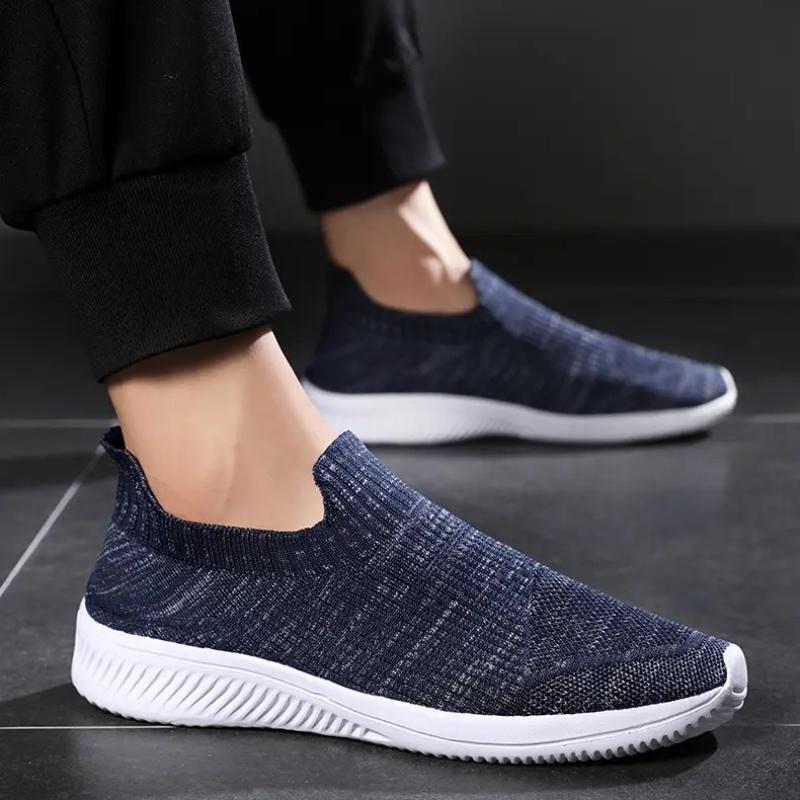 Light Men's Running Sports Shoes Knitted Breathable Mesh Walking Shoes Daily Flats Slip-on Casual Shoes