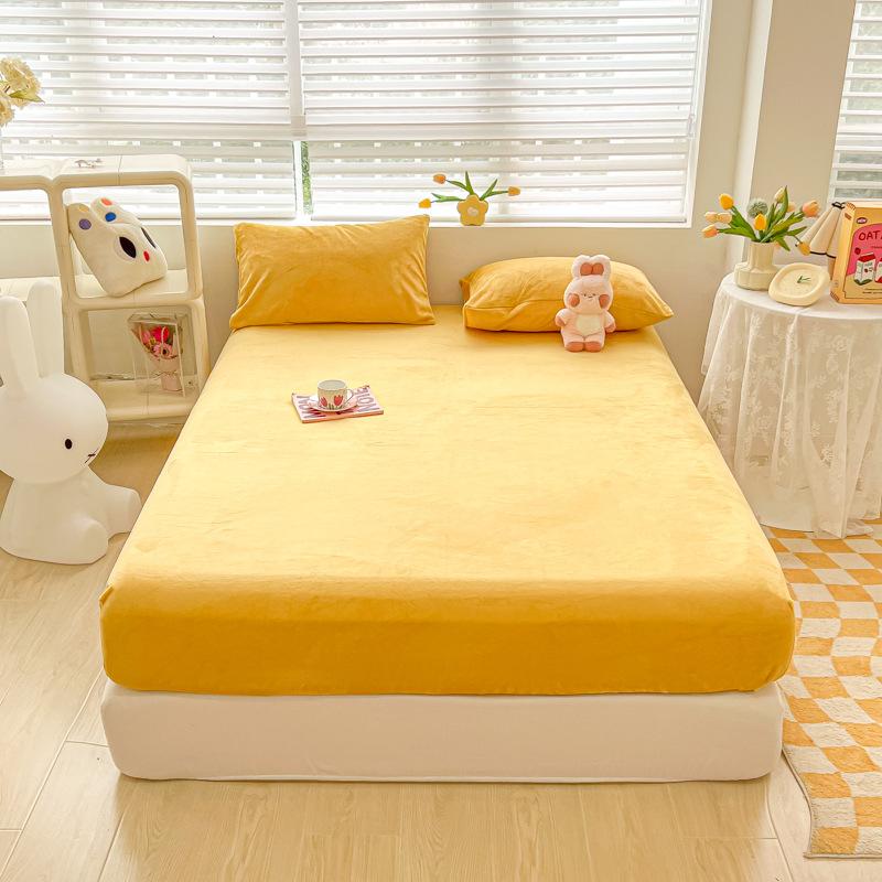 Solid Color Skin-Friendly Milk Fiber Fitted Sheet Brushed Anti-Scratch Simmons Mattress Cover Bedspread Non-Slip All-Inclusive