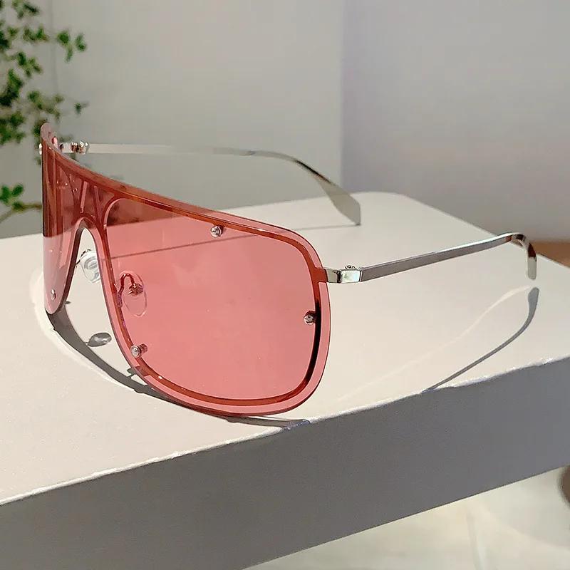Oversized Vintage Sunglasses Women For Men Luxury Brand Designer Sun Glasses Popular Outdoor Goggle Punk Rivet Big Frame Eyewear