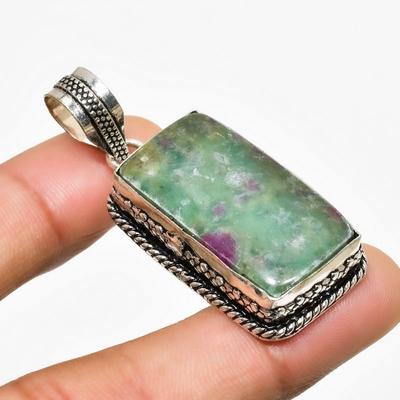 ყელსაბამები და გულსაკიდები – კულონები და გულსაკიდები