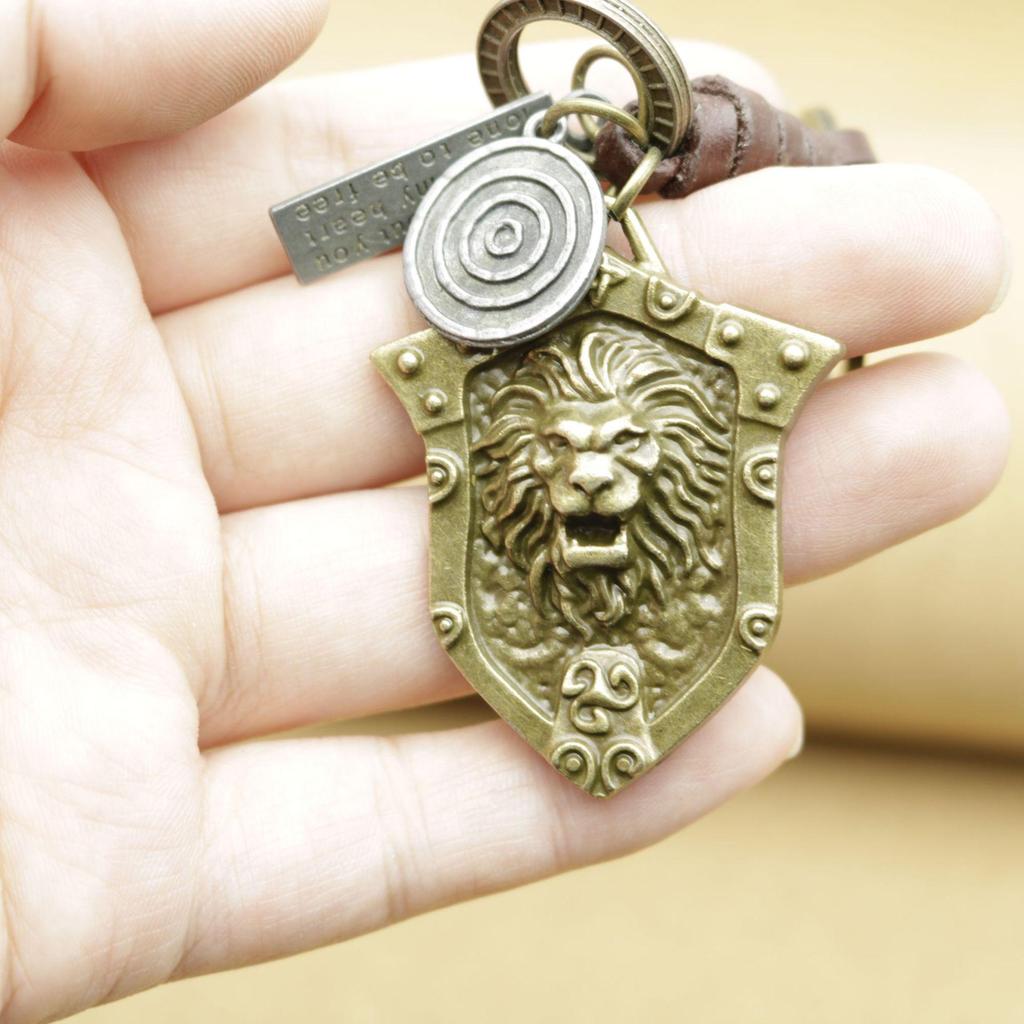 Handmade Alloy Lion Skull Punk Keychain for Men