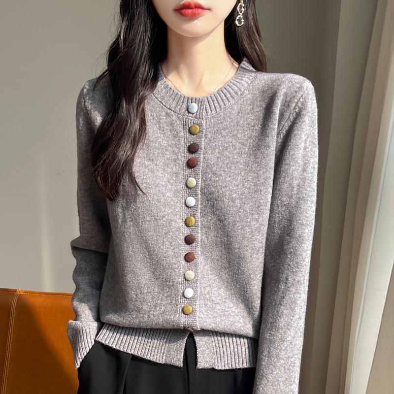 Retro Artistic Round Neck Knit Sweater - Colorful Button Casual Pullover for Women (Autumn/Winter)
