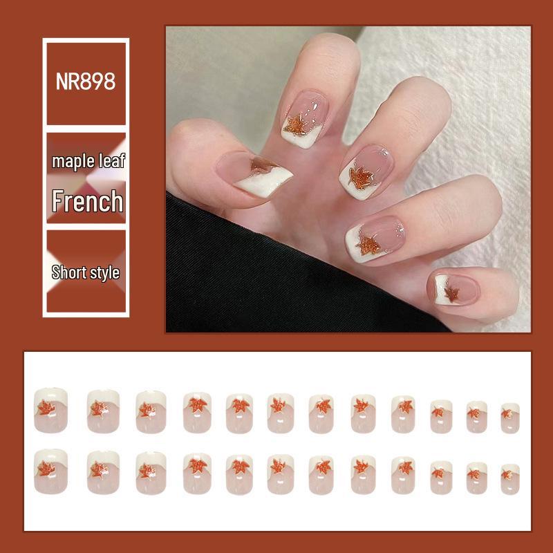 

Белые наклейки для ногтей «Кленовый лист с золотой окантовкой»: Прозрачные, Короткие, Простые, Носибельные Накладные Ногти Полного Размера.