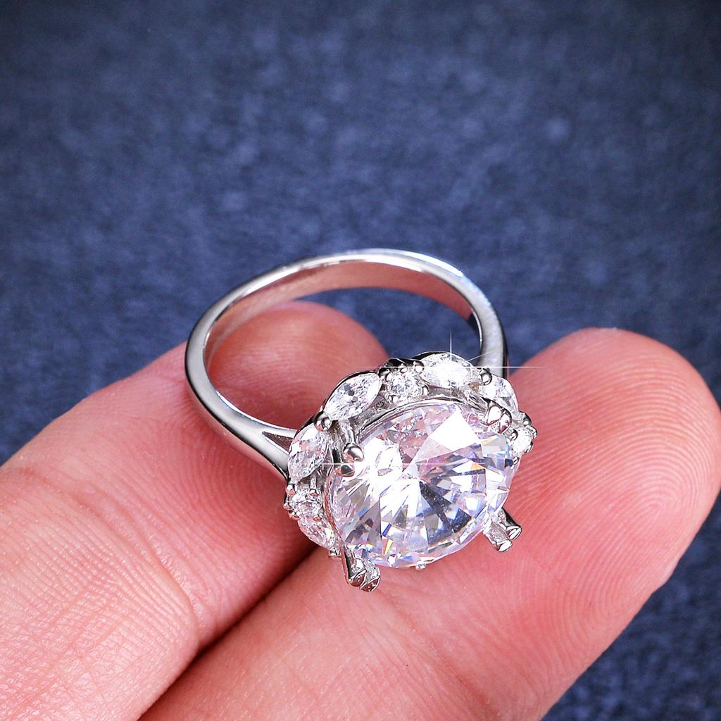 Classic Four-claw S925 Silver Ring 5ct Moissanite Ring Female Double Row Diamond Ring Engagement Ring Wedding Ring Gift for Girlfriend