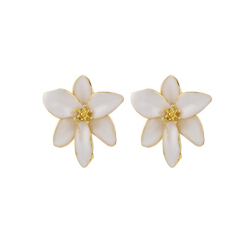 White Color Flower Big Petals Stud Earrings for Women Bohemian Alloy Statement Punk Simple Jewelry